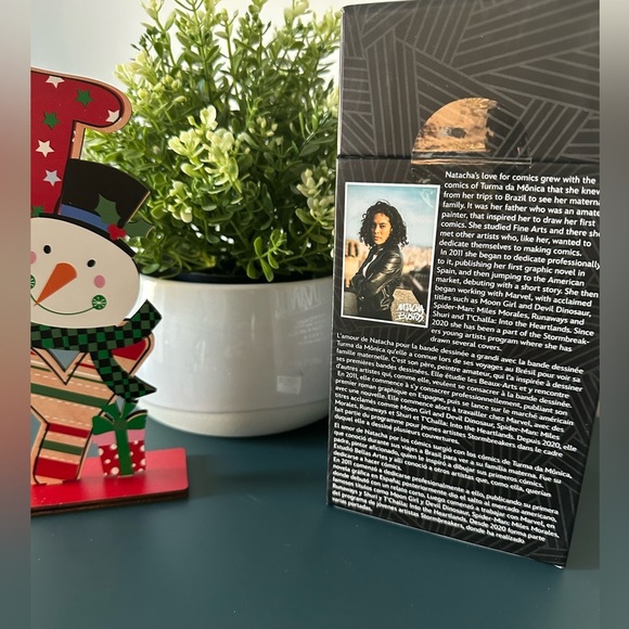 Disney Marvel World of Wakanda Puzzle - 1000 Pc Jigsaw Puzzle - Picture 2 of 4